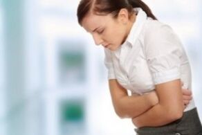 A nők székrekedése a paraziták jelenlétének tünete